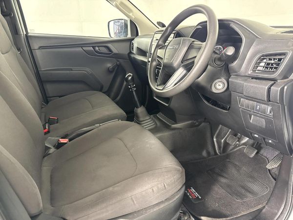 2024-Isuzu-D-Max-19-DDI-HR-Single-Cab image:7
