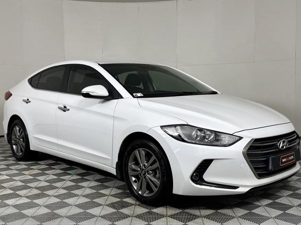 2019-Hyundai-Elantra-16-Executive image:15