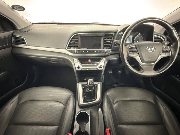 2019-Hyundai-Elantra-16-Executive image:1