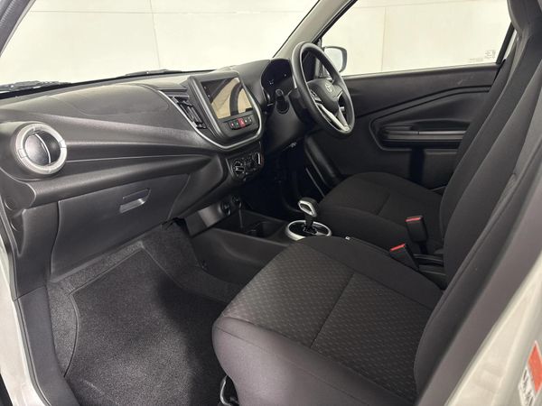 2026-Toyota-Vitz-10-XR-AMT image:8