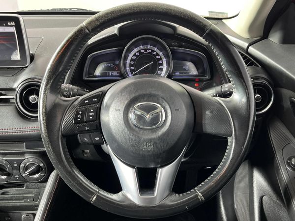 2015-Mazda-2-15-Individual-5-dr image:11