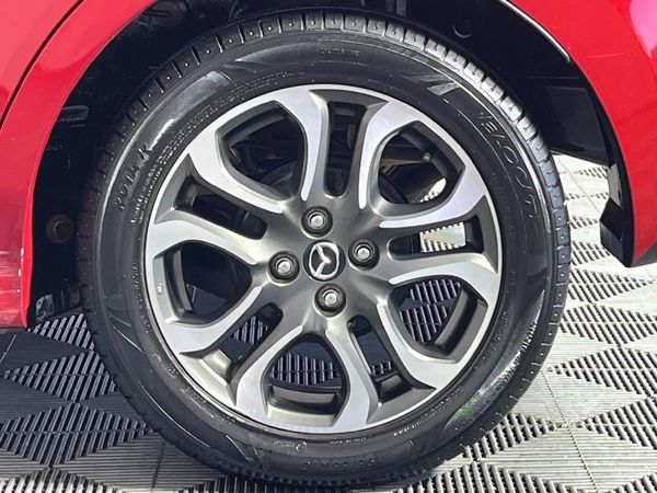 2015-Mazda-2-15-Individual-5-dr image:6