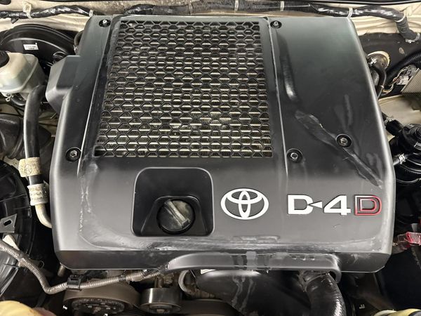 2015-Toyota-Hilux-30-D-4D-Legend-45-4x4-Double-Cab image:15