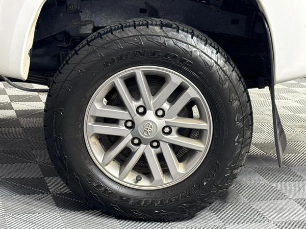 2015-Toyota-Hilux-30-D-4D-Legend-45-4x4-Double-Cab image:6