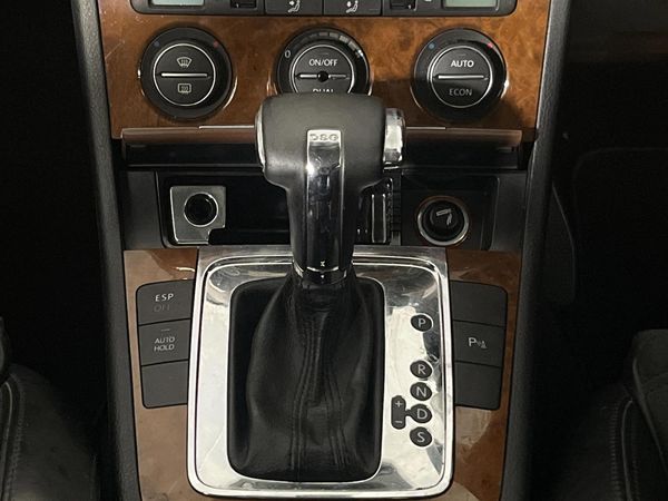 2006-Volkswagen-Passat-20-TDI-Highline-Auto image:10