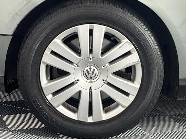 2006-Volkswagen-Passat-20-TDI-Highline-Auto image:4
