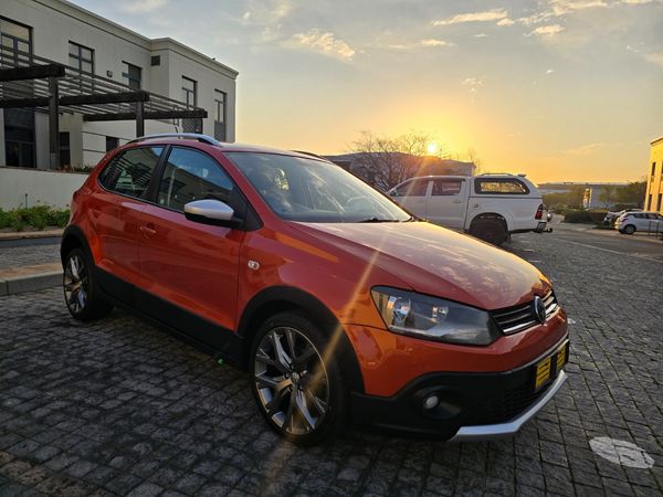 2019-Volkswagen-Polo-Vivo-16-Maxx-5-dr image:9