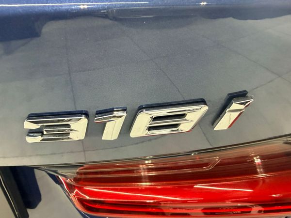 2021-BMW-3-Series-318i-Sport-Line image:28