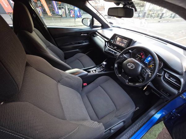 2017-Toyota-C-HR-12T-Plus-Auto image:4