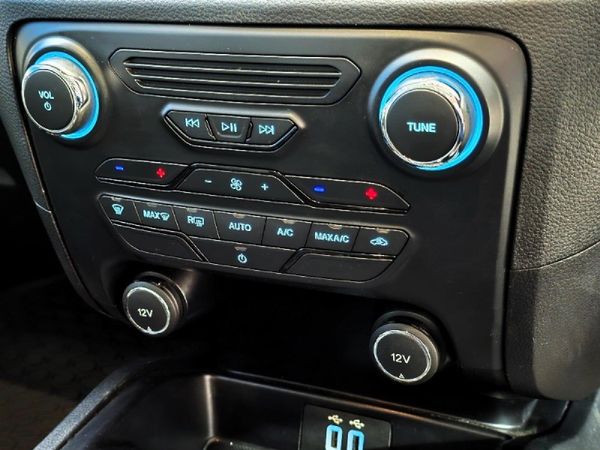 2022-Ford-Everest-32-TDCi-XLT-4x4-Auto image:5