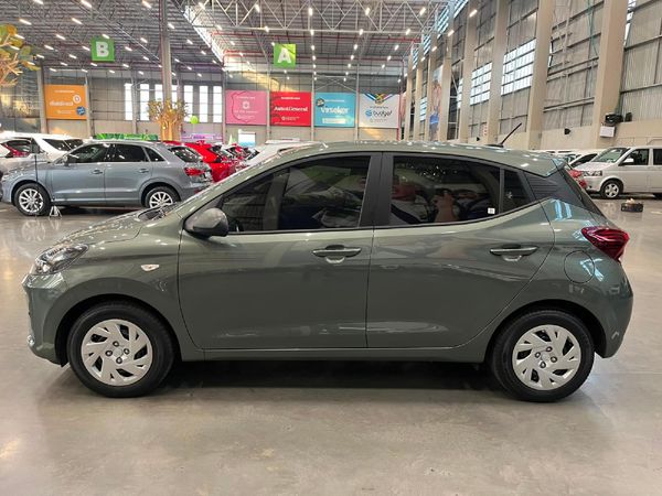 2026-Hyundai-Grand-i10-12-Motion-Auto image:5
