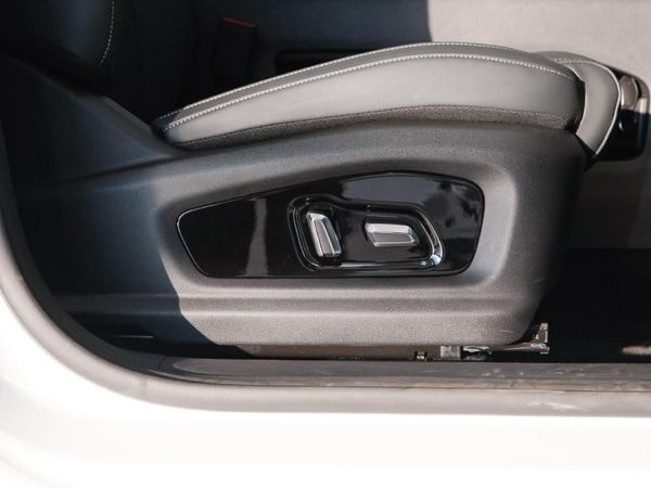 2026-Jaecoo-J7-16T-Glacier image:10