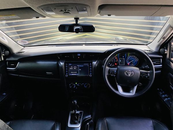 2023-Toyota-Fortuner-24-GD-6-RB-Auto image:17