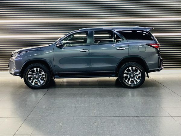 2023-Toyota-Fortuner-24-GD-6-RB-Auto image:5