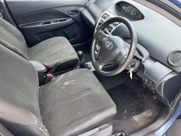 2008-Toyota-Yaris-T3 image:11