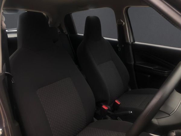 2025-Toyota-Vitz-10-XR image:9