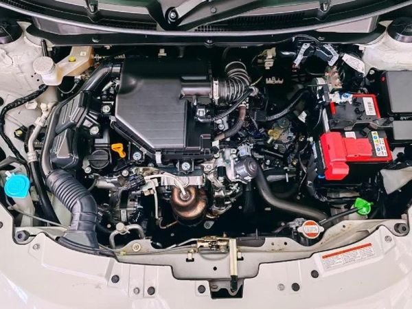 2025-Suzuki-Swift-12-GL image:16
