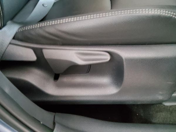 2024-Toyota-Corolla-Cross-18-XS image:15