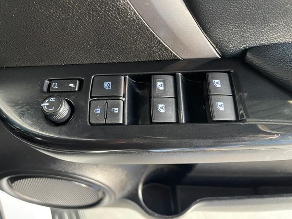 2024-Toyota-Fortuner-24-GD-6-4x4-Auto image:9