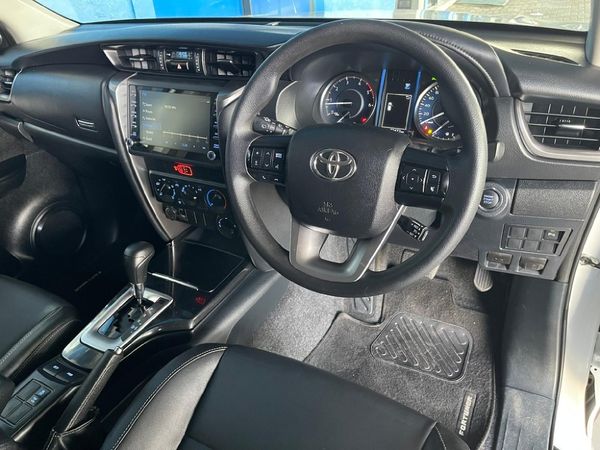 2024-Toyota-Fortuner-24-GD-6-4x4-Auto image:3