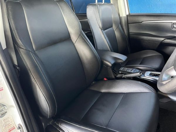 2023-Toyota-Fortuner-24-GD-6-4x4-Auto image:10