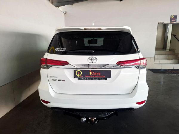 2016-Toyota-Fortuner-28-GD-6-Raised-Body image:7