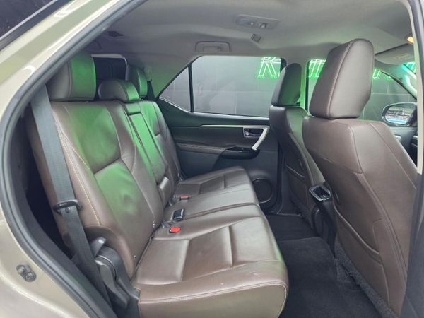 2019-Toyota-Fortuner-24-GD-6-4x4-Auto image:18