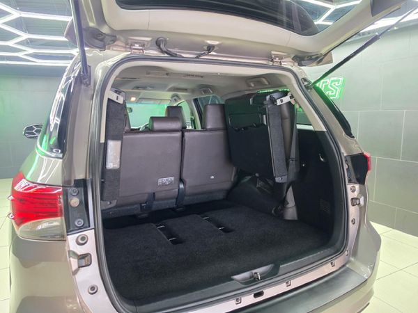 2019-Toyota-Fortuner-24-GD-6-4x4-Auto image:19