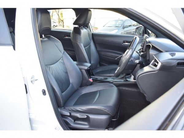 2022-Toyota-Corolla-Cross-18-XS image:7