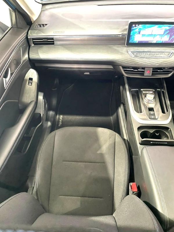 2023-Haval-Jolion-15T-Premium-Auto image:8