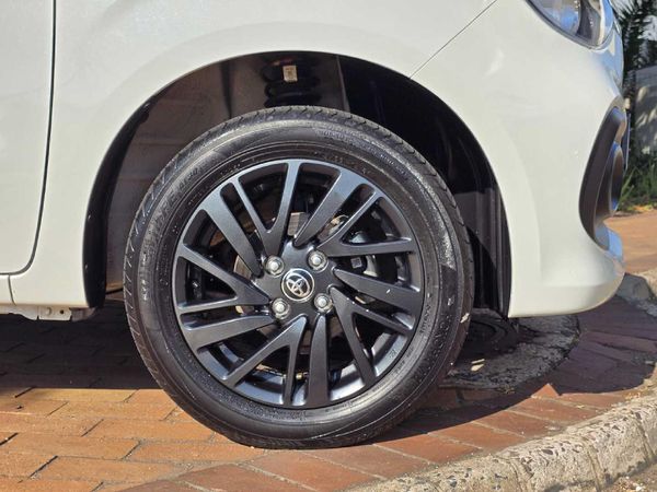 2025-Toyota-Vitz-10-XR image:13