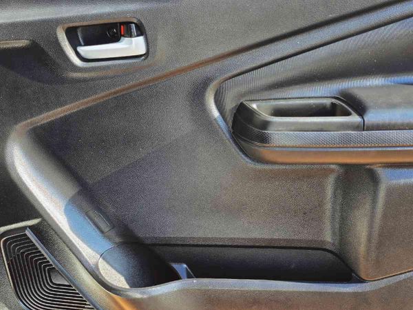 2025-Toyota-Vitz-10-XR image:18