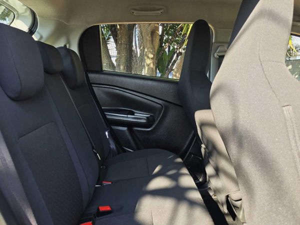 2025-Toyota-Vitz-10-XR image:4