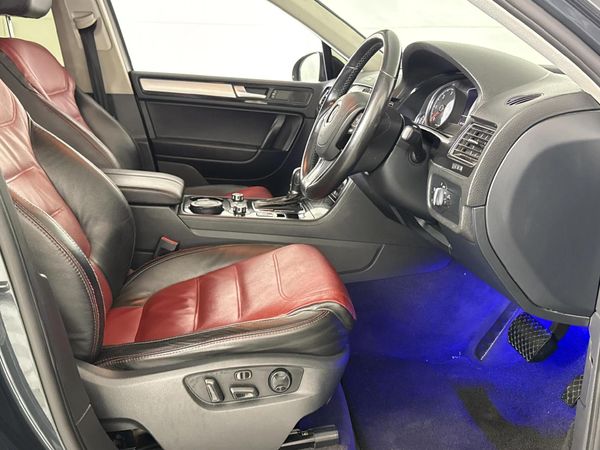 2012-Volkswagen-Touareg-30-V6-TDI-Auto-Bluemotion-180kW image:9
