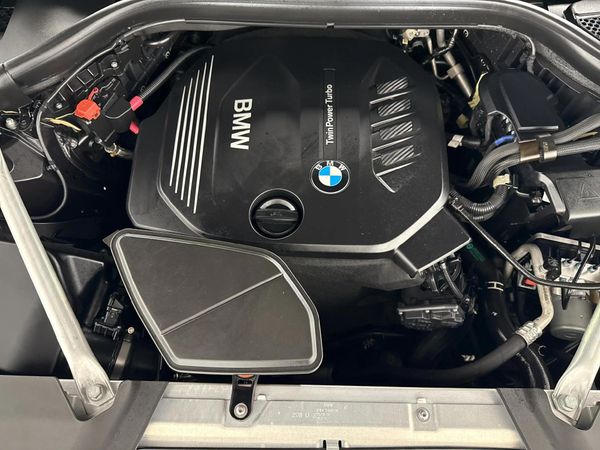 2022-BMW-X3-xDrive20d image:11