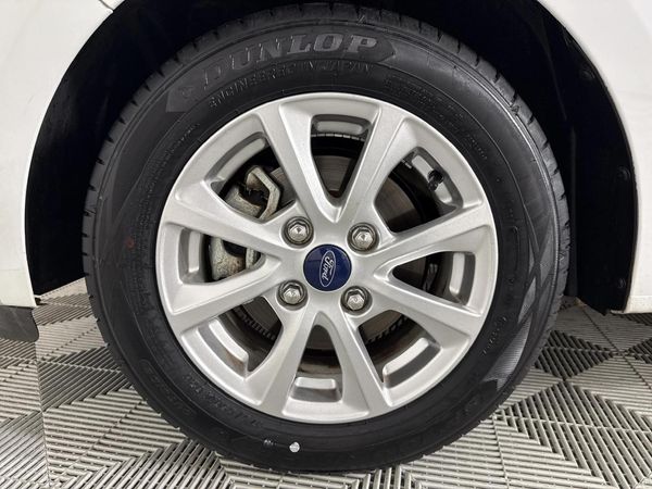 2018-Ford-Figo-15Ti-VCT-Trend-Auto-5-dr image:7