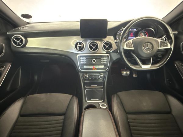 2018-Mercedes-Benz-GLA-200d-Auto image:1