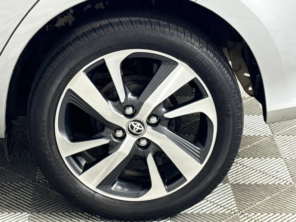 2019-Toyota-Yaris-15-XS-Auto-5-dr image:6