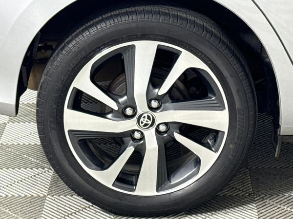 2019-Toyota-Yaris-15-XS-Auto-5-dr image:7