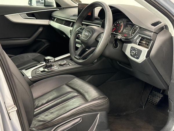 2016-Audi-A4-14-TFSI-Design-Auto image:9