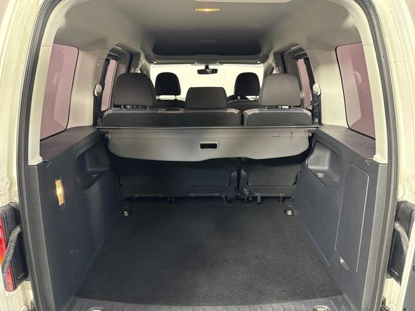 2021-Volkswagen-Caddy-10-TSI-Trendline image:10