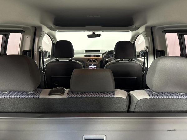 2021-Volkswagen-Caddy-10-TSI-Trendline image:11