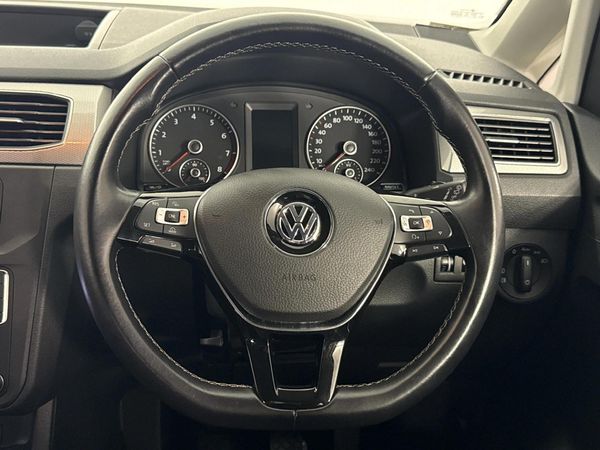 2021-Volkswagen-Caddy-10-TSI-Trendline image:8