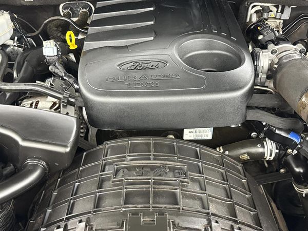 2017-Ford-Everest-22-TDCi-XLT image:14