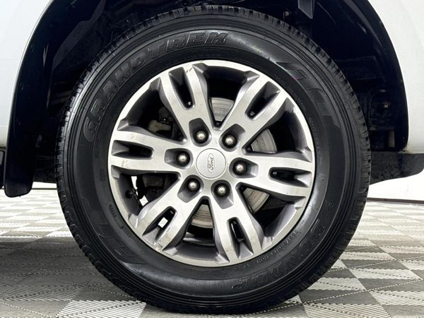 2017-Ford-Everest-22-TDCi-XLT image:5