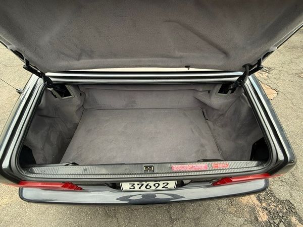 1990-Mercedes-Benz-SL-300FSH-With-Agents-And-Spare-Keys image:16
