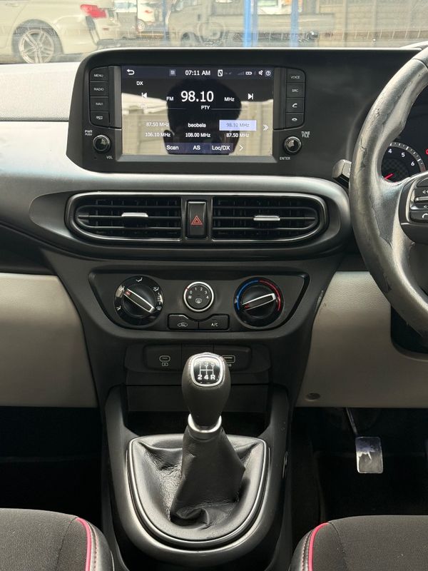 2023-Hyundai-Grand-i10-12-fluid-sedan-accident-free-bargain image:11