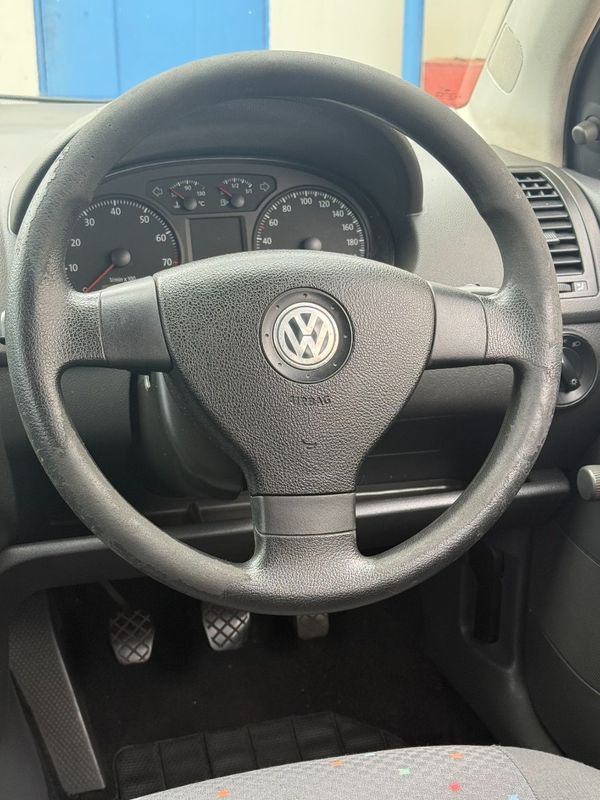 2007-Volkswagen-Polo-14-TrendlineImmaculate image:13