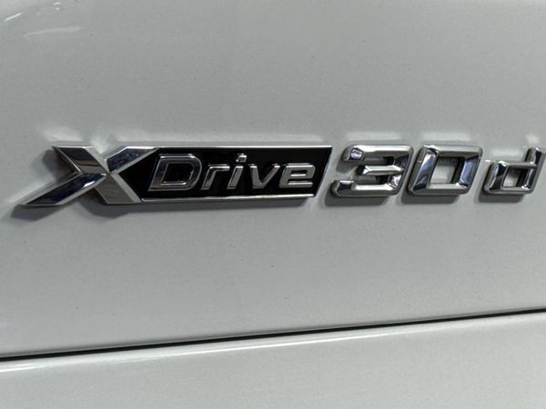 2019-BMW-X5-xDrive30d-M-Sport image:11