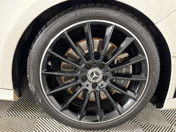 2019-Mercedes-Benz-A-Class-A-250-AMG-Auto image:5